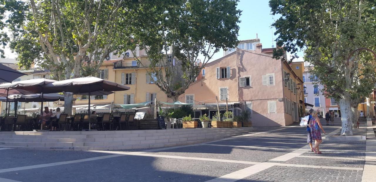 Appartement Centre-Historique 70 M2 Fréjus Exteriér fotografie